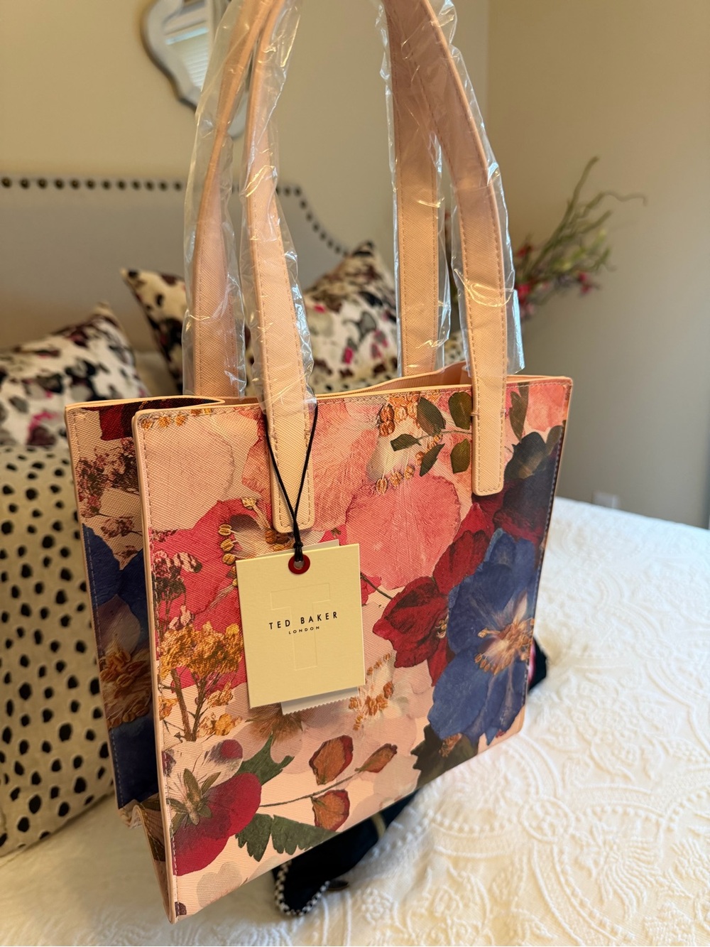 NWT Ted Baker Seacon 950 Pink Overflow Rose Tote